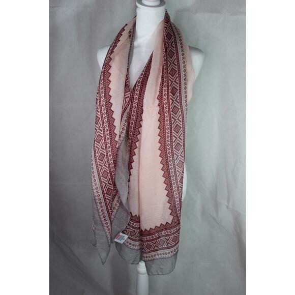 Marius by Brodrene Flaaronning as traditional pattern 100% wool scarf 30" x 72" - Picture 8 of 9